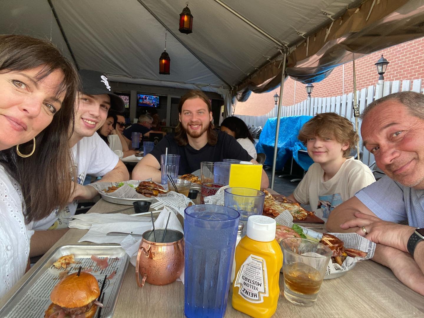 FatDuck Tavern & Grill